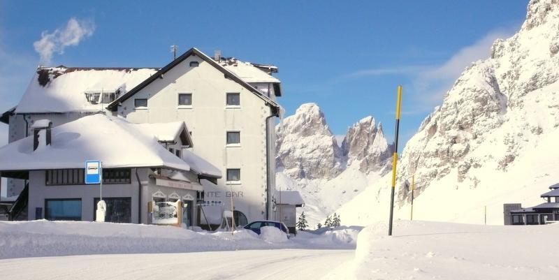 Hotel Col Di Lana Canazei Exterior photo